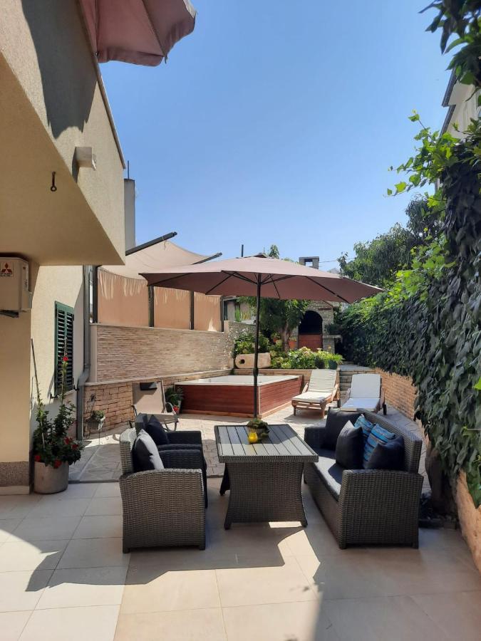 Apartments Vukovic Podstrana Exterior foto